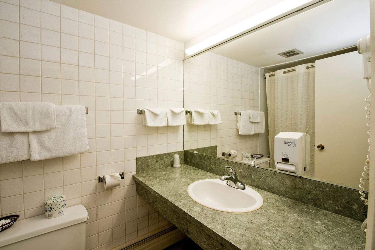 Aladdin Motel Эдмонтон Экстерьер фото